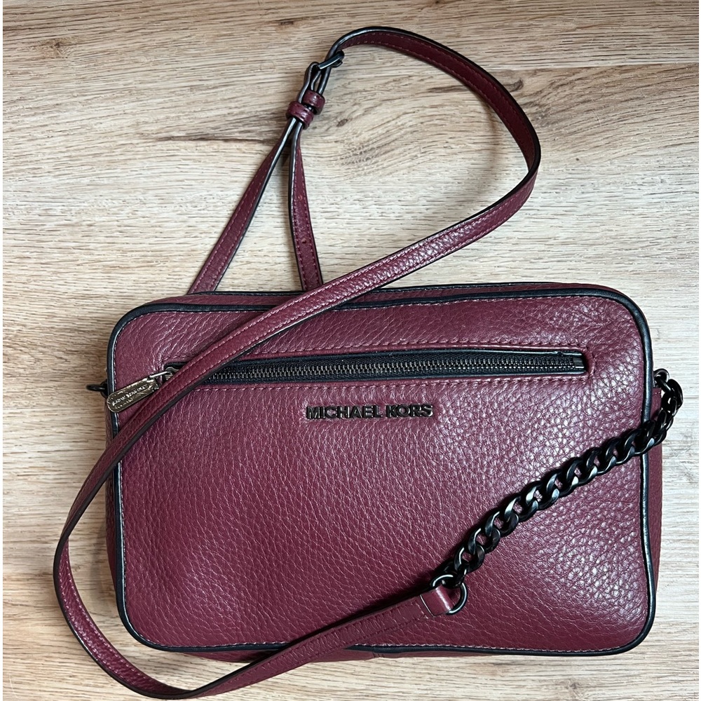 Michael Kors crossbody leather bag